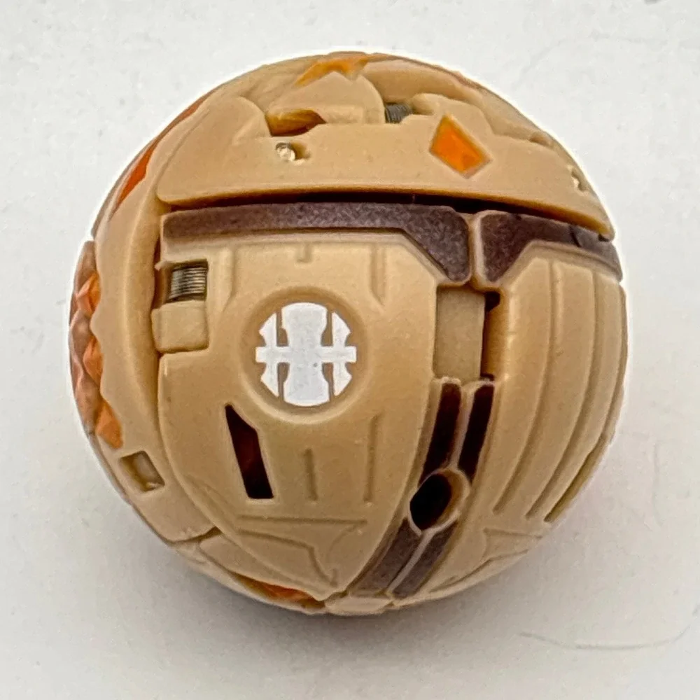Bakugan Subterra Gyrazor Gundalian Invaders Brown Tan Spinner Cyclone Toy